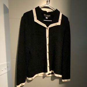 Beautiful St. John Collection by Marie Gray Suit Jacket. Size 6